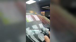 فيلم السيارة يتغير لونه بالماء+